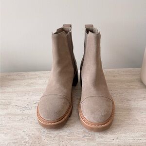 Sorel Women's Taupe Suede Ankle Boots